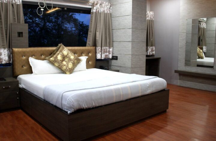 Deluxe Room – shreemoyee inn